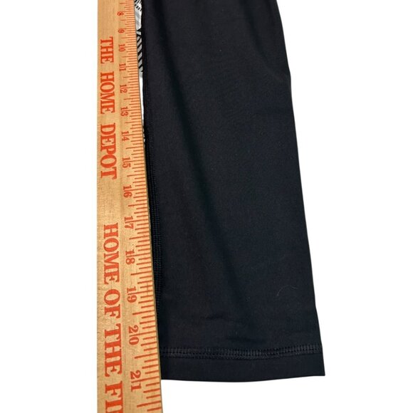 Victoria's Secret VSX Sport Knockout Capri Cropped Leggings Med Rise Size Small - Picture 8 of 8